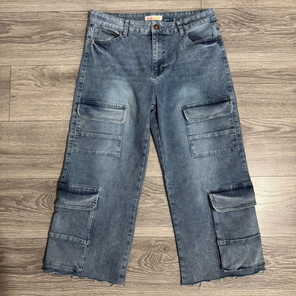 Lilac Sunset Women Blue Cargo Jeans Wide Leg Raw Hem Stretch Size 15 Waist 32 in